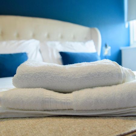 Stunning House - Sleeps 7 - 5 Mins Walk To Lincoln High Street - Parking - Wifiヴィラ エクステリア 写真