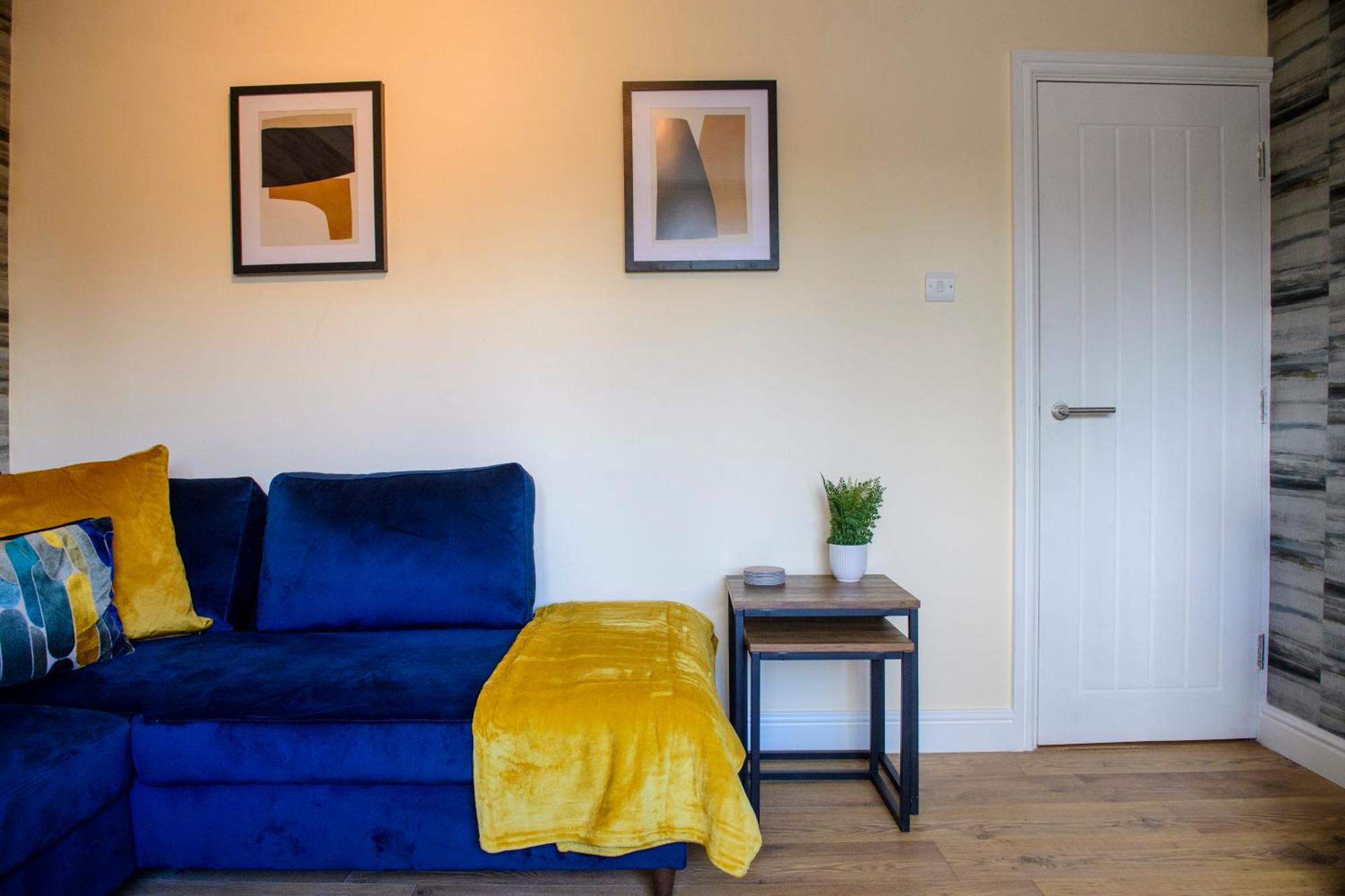 Stunning House - Sleeps 7 - 5 Mins Walk To Lincoln High Street - Parking - Wifiヴィラ エクステリア 写真